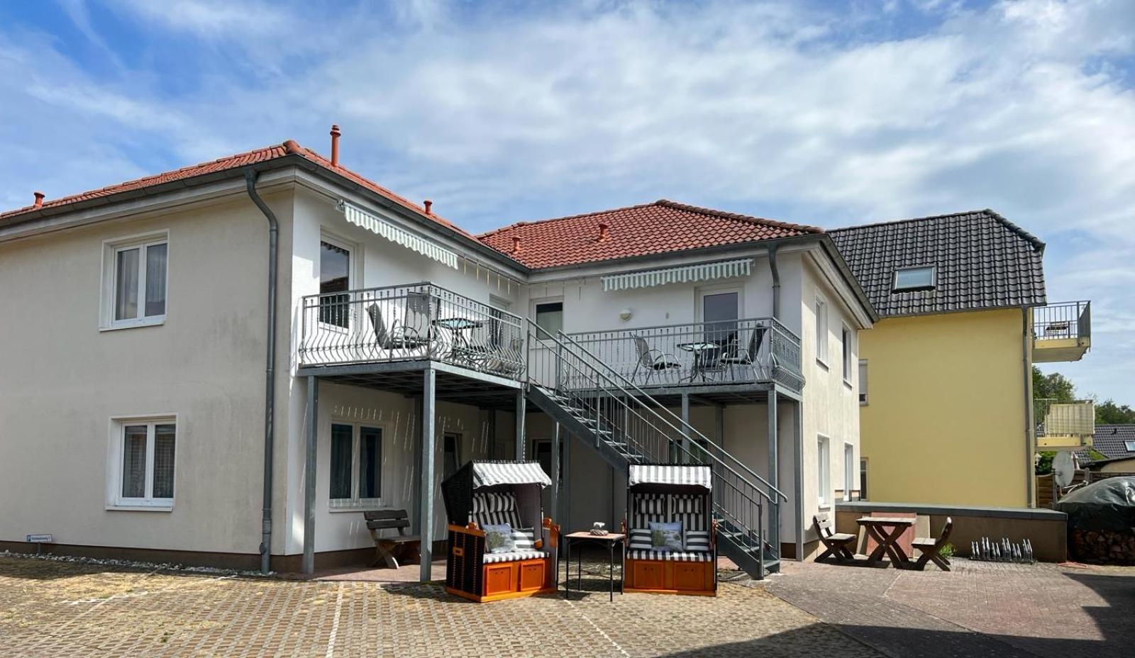 Seeschloesschen & Ostseeperle - Immer Inklusive Fruehstueck Kölpinsee エクステリア 写真